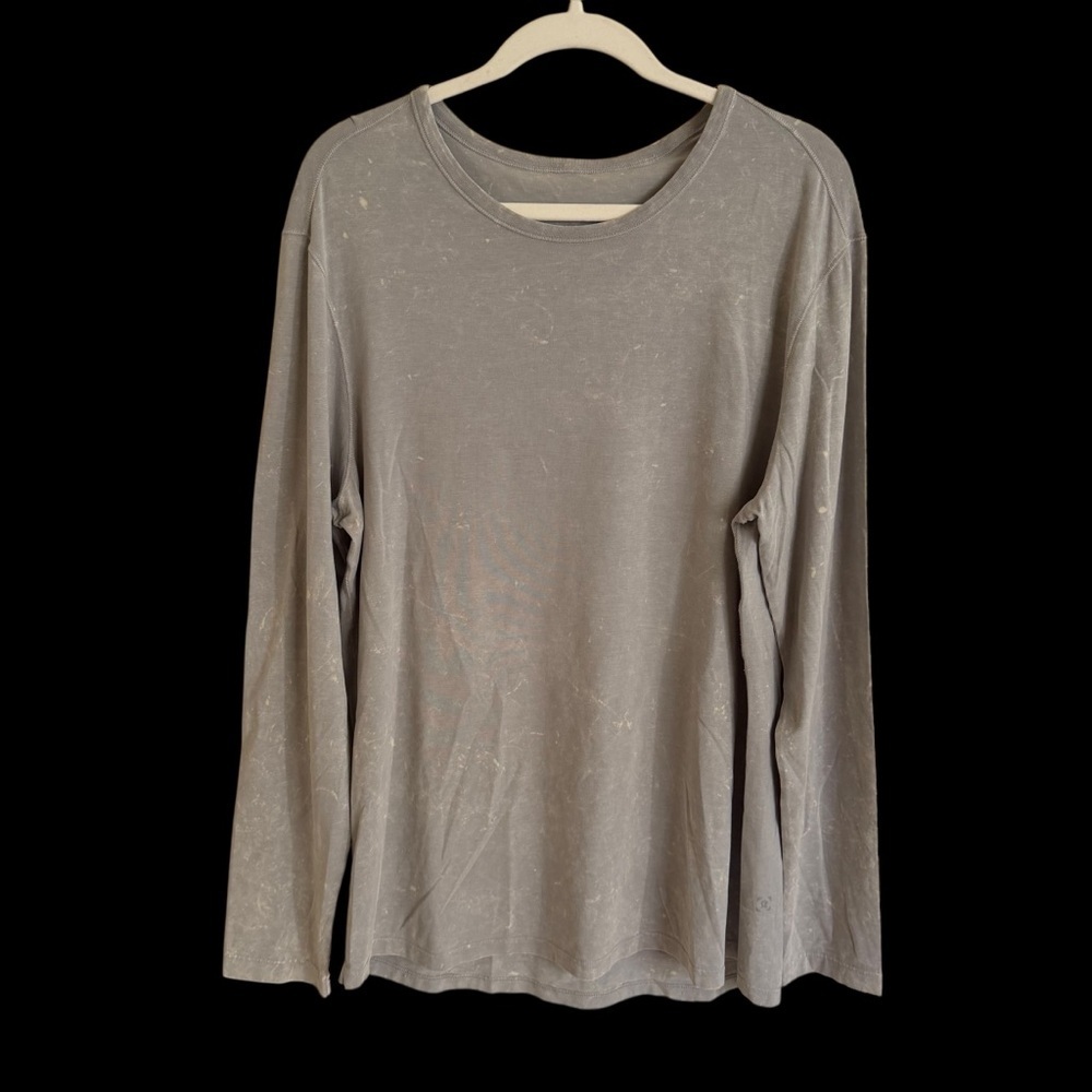 Lululemon Mens XL Gray Mineral Wash Crewneck T Shirt Long Sleeve Tee Grey Knit